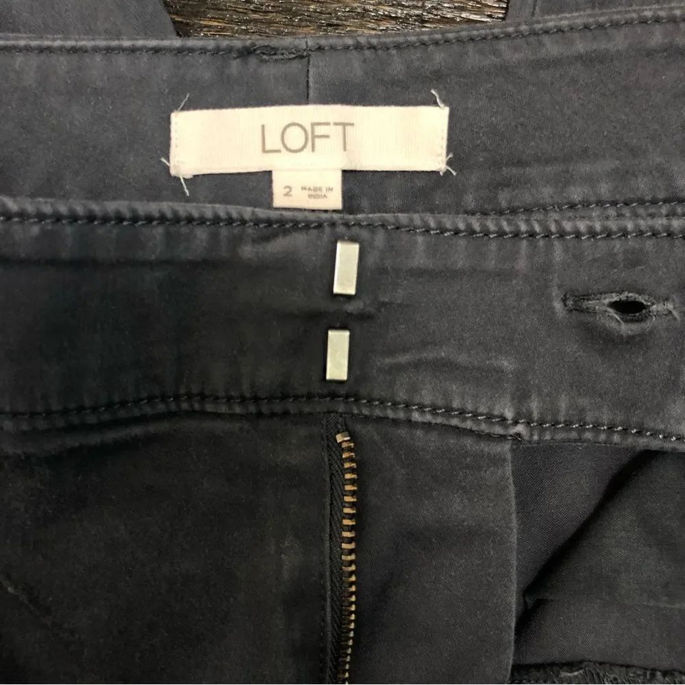 Gray Loft Slacks Size 2 - Picture 9 of 10